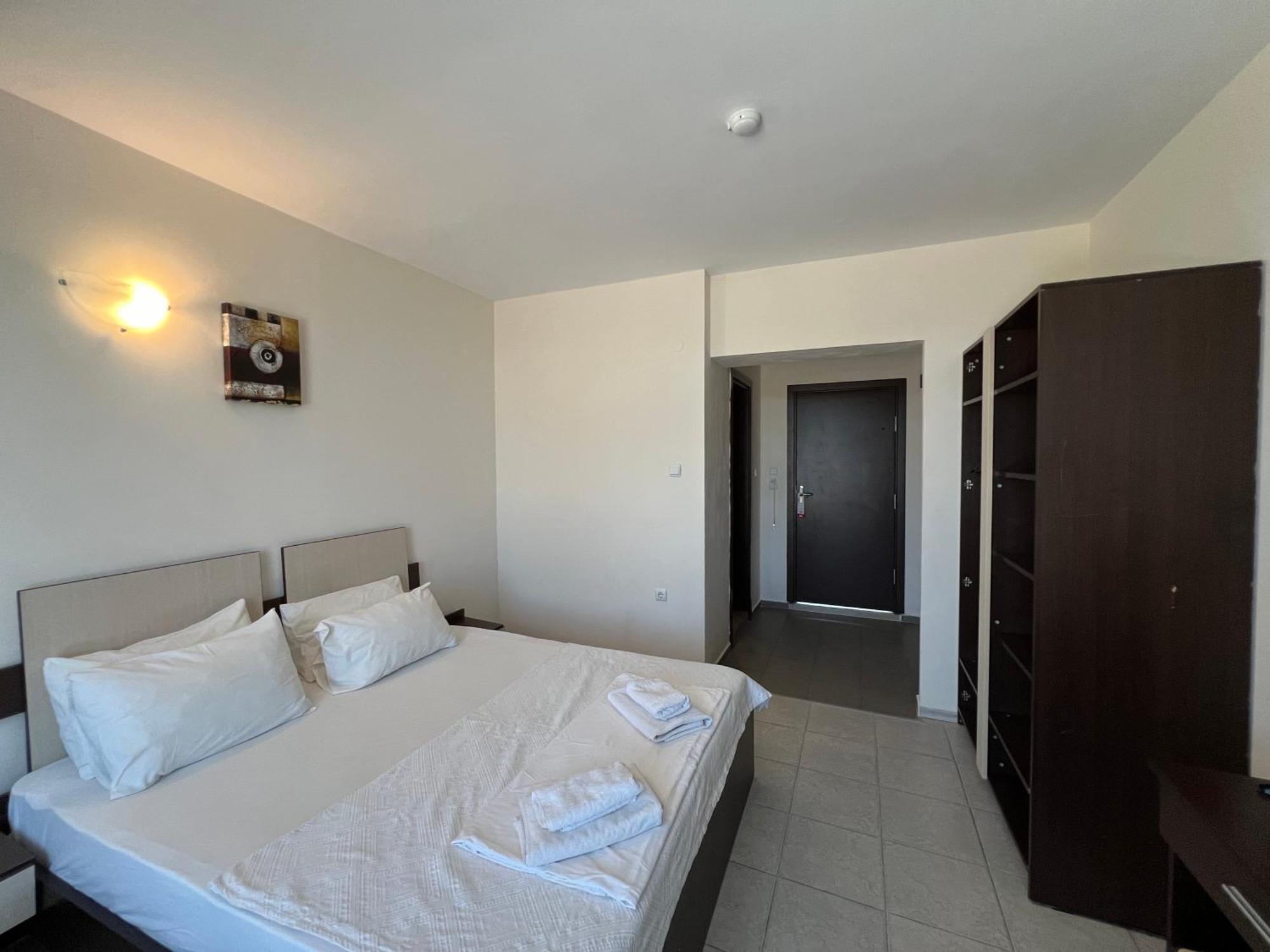 Persani Hotel-Free Parking 阳光海滩 外观 照片