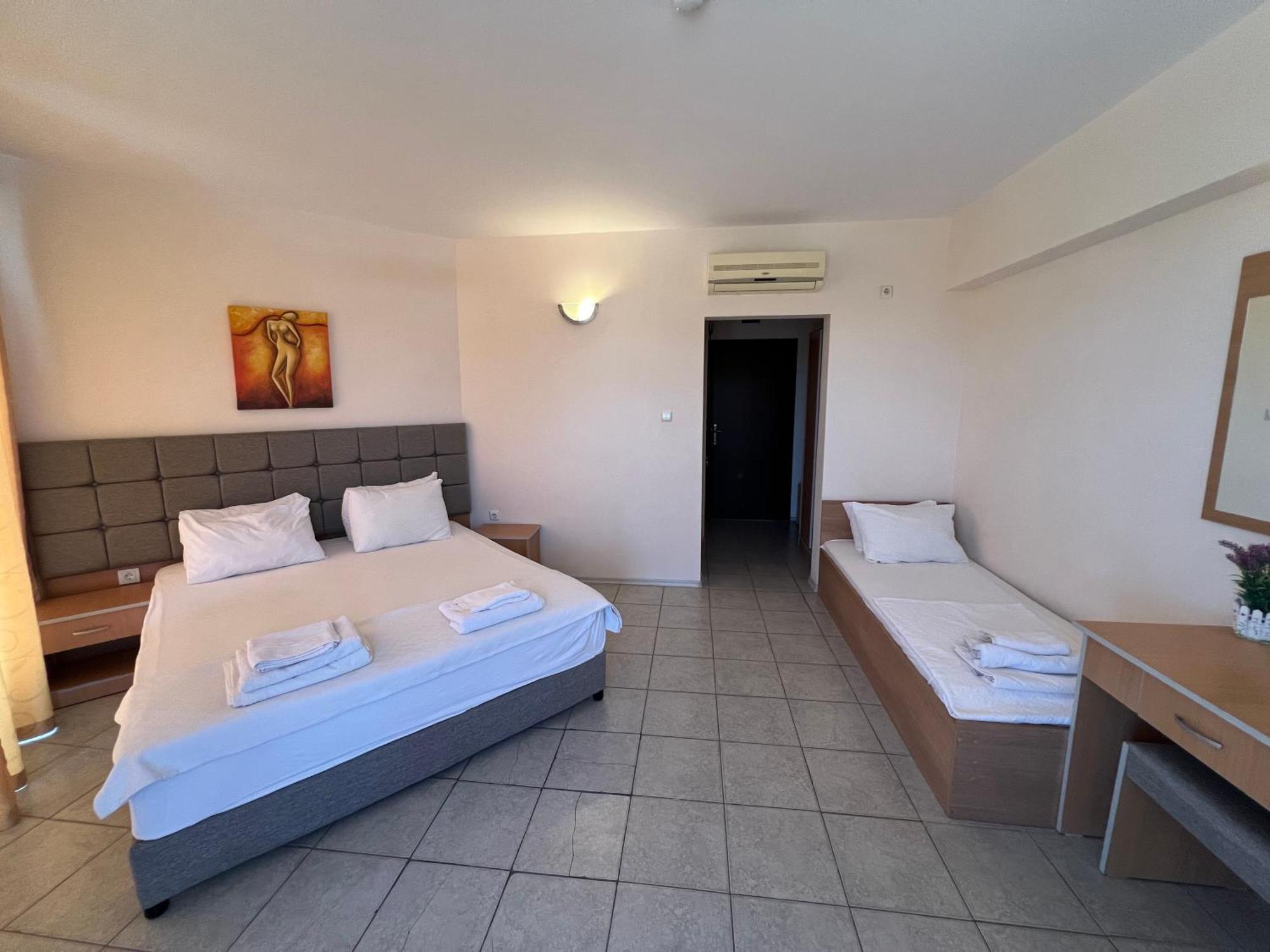 Persani Hotel-Free Parking 阳光海滩 外观 照片