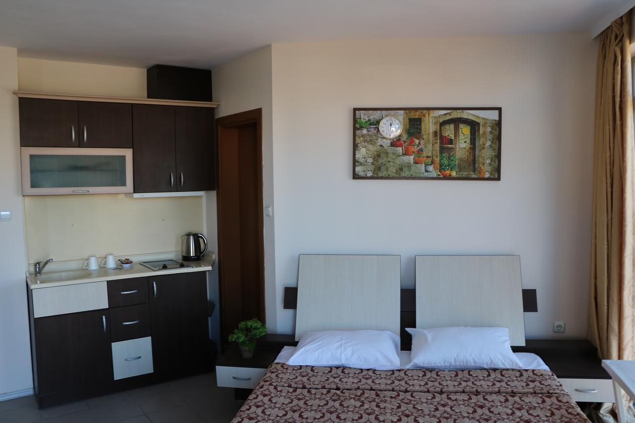 Persani Hotel-Free Parking 阳光海滩 外观 照片