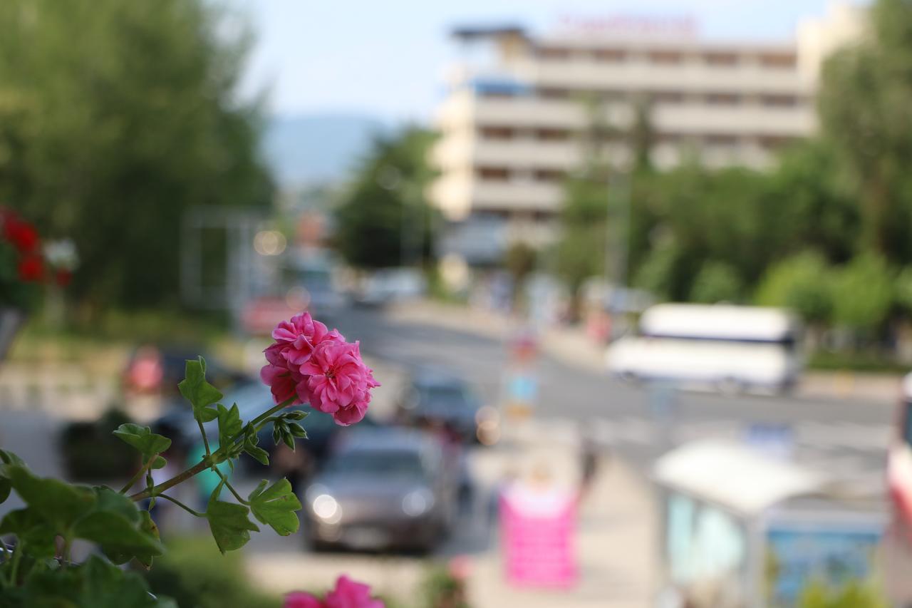 Persani Hotel-Free Parking 阳光海滩 外观 照片